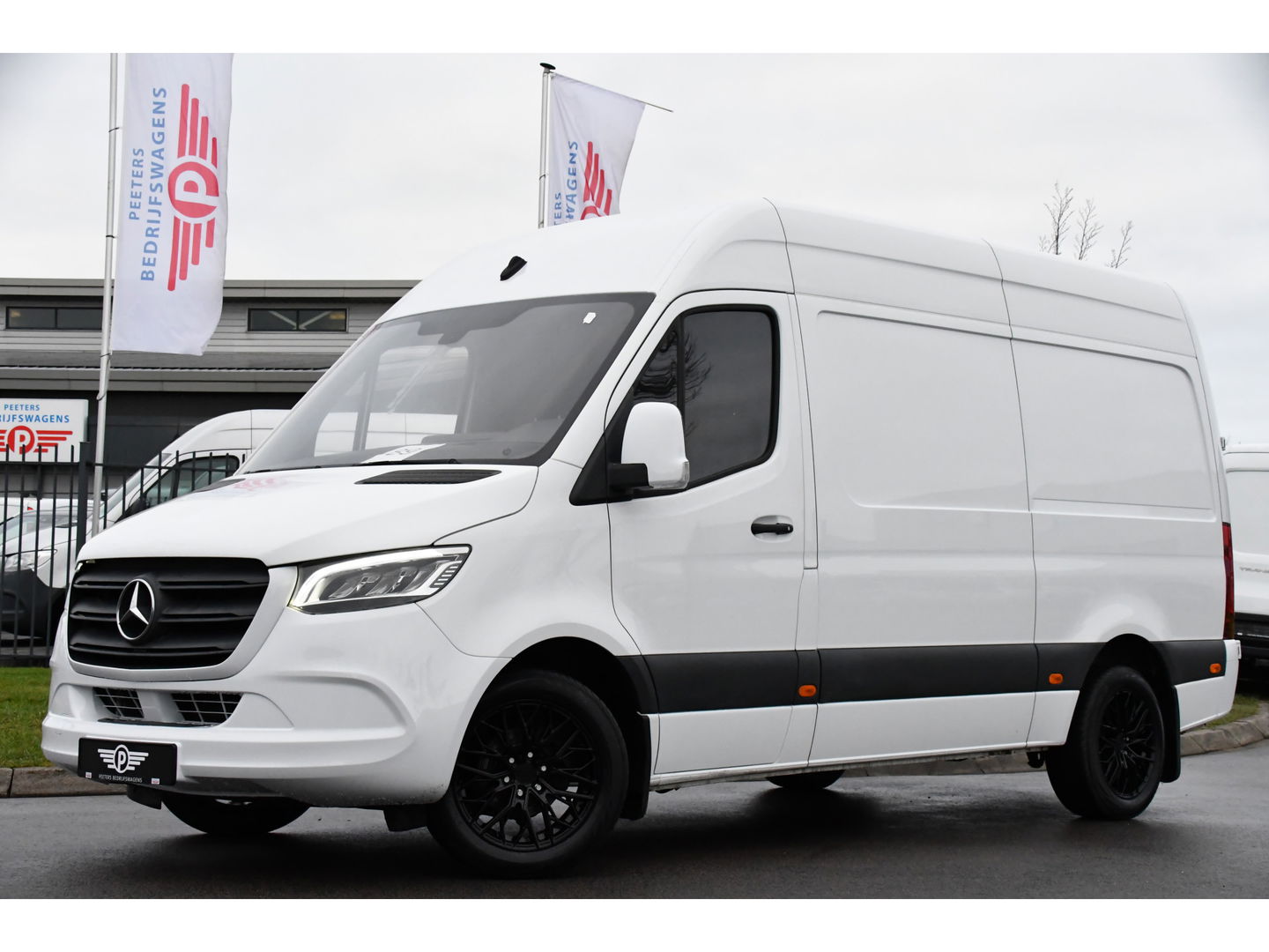 Mercedes-Benz Sprinter 317 1.9 CDI L2H2 RWD PB Edition Camera, Cruise, Carplay, 170pk, Automaat, LED, Multimedia, Trekhaak,
