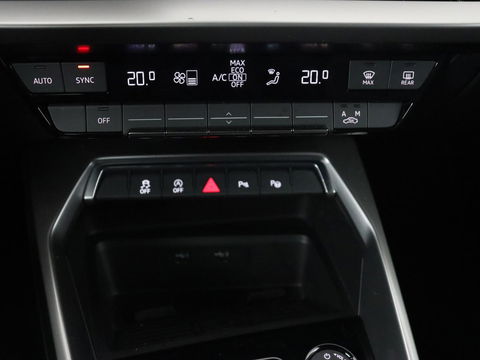 Audi A3 35 TFSI Pro Line | Camera | Park Assist | Virtual Cockpit | Carplay | Full LED | Climate control | Cruise control | Bluetooth