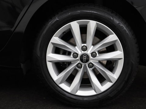 Audi A3 35 TFSI Pro Line | Camera | Park Assist | Virtual Cockpit | Carplay | Full LED | Climate control | Cruise control | Bluetooth