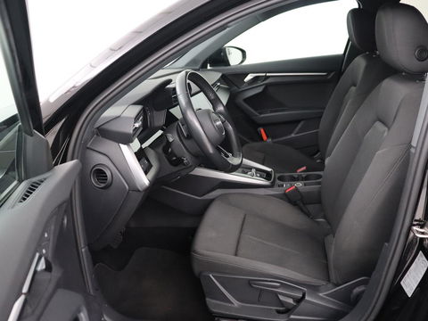 Audi A3 35 TFSI Pro Line | Camera | Park Assist | Virtual Cockpit | Carplay | Full LED | Climate control | Cruise control | Bluetooth