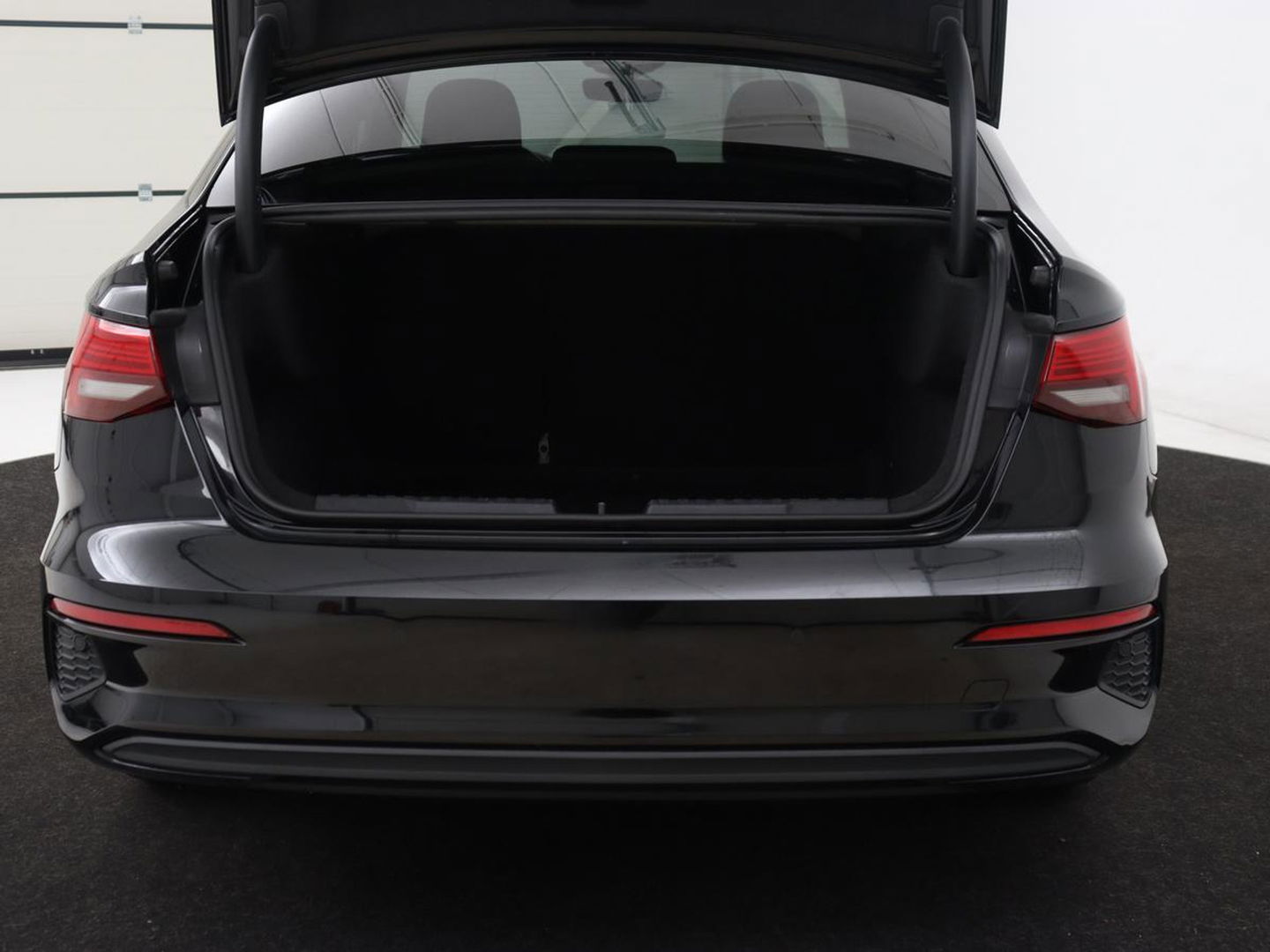 Audi A3 35 TFSI Pro Line | Camera | Park Assist | Virtual Cockpit | Carplay | Full LED | Climate control | Cruise control | Bluetooth