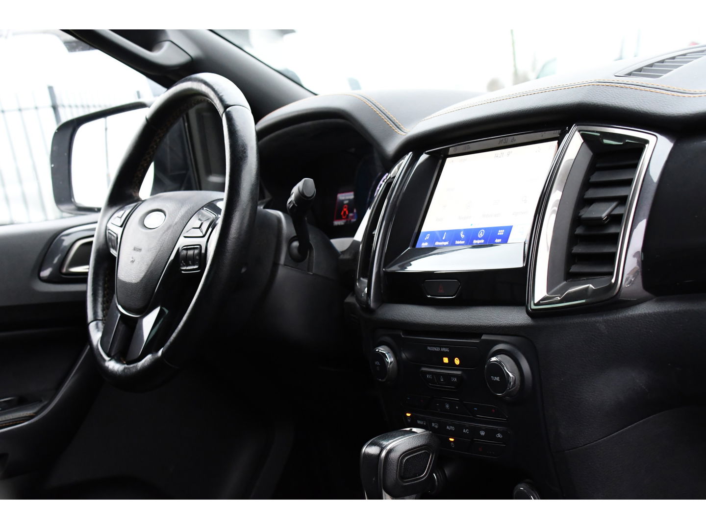 Ford Ranger 2.0 EcoBlue Wildtrak Supercab Adaptieve Cruise, Camera, Carplay, 3500kg Trekhaak, 213pk, Automaat Multimedia, Stoelverwarming,  Leder, uniek!