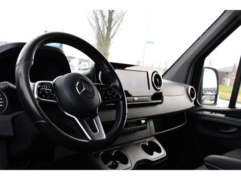 Mercedes-Benz Sprinter 316 2.2 CDI L2H2 Black Edition Camera, Cruise, Carplay, 3500kg Trekhaak, 10,5'' Mbux, Automaat, 164pk, Multimedia, Uniek!