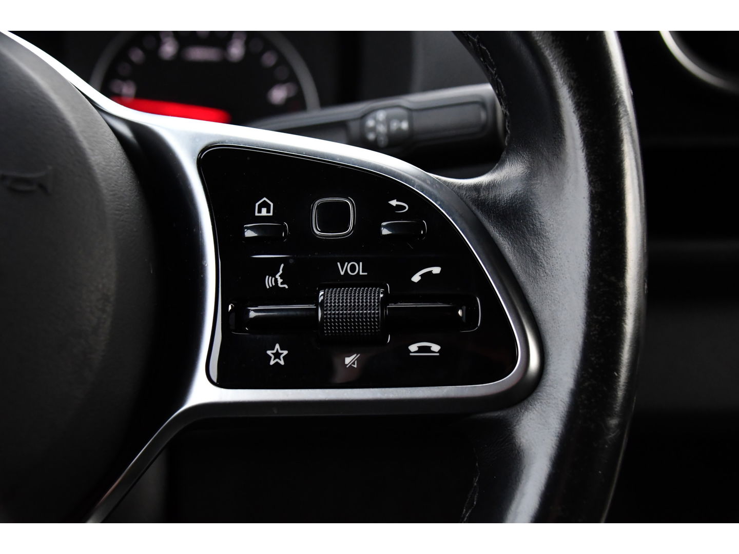 Mercedes-Benz Sprinter 316 2.2 CDI L2H2 Black Edition Camera, Cruise, Carplay, 3500kg Trekhaak, 10,5'' Mbux, Automaat, 164pk, Multimedia, Uniek!