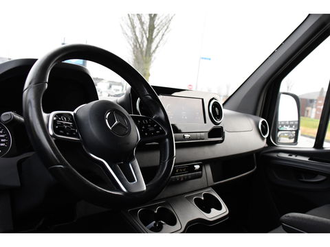 Mercedes-Benz Sprinter 316 2.2 CDI L2H2 Black Edition Camera, Cruise, Carplay, 3500kg Trekhaak, 10,5'' Mbux, Automaat, 164pk, Multimedia, Uniek!