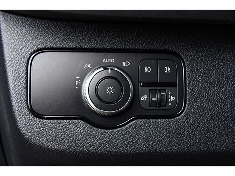 Mercedes-Benz Sprinter 316 2.2 CDI L2H2 Black Edition Camera, Cruise, Carplay, 3500kg Trekhaak, 10,5'' Mbux, Automaat, 164pk, Multimedia, Uniek!