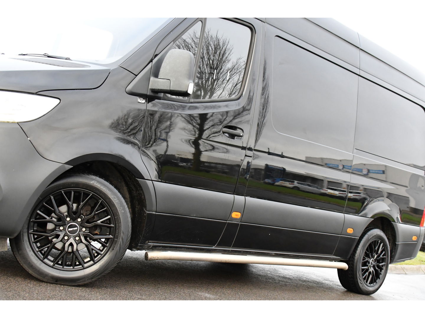 Mercedes-Benz Sprinter 316 2.2 CDI L2H2 Black Edition Camera, Cruise, Carplay, 3500kg Trekhaak, 10,5'' Mbux, Automaat, 164pk, Multimedia, Uniek!
