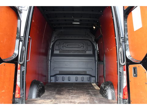 Mercedes-Benz Sprinter 316 2.2 CDI L2H2 Black Edition Camera, Cruise, Carplay, 3500kg Trekhaak, 10,5'' Mbux, Automaat, 164pk, Multimedia, Uniek!