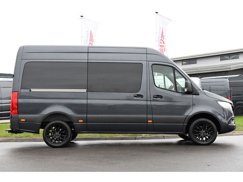 Mercedes-Benz Sprinter 319 V6 3.0 CDI L2H2 DC AMG Edition Camera, Cruise, Carplay, 3500kg Trekhaak, Automaat, Sensoren, mutlimedia, 190pk, Uniek!