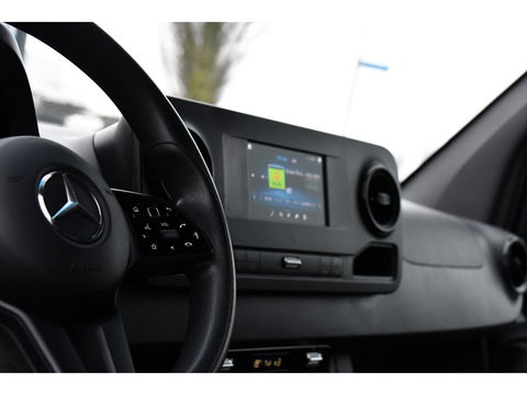 Mercedes-Benz Sprinter 319 V6 3.0 CDI L2H2 DC AMG Edition Camera, Cruise, Carplay, 3500kg Trekhaak, Automaat, Sensoren, mutlimedia, 190pk, Uniek!