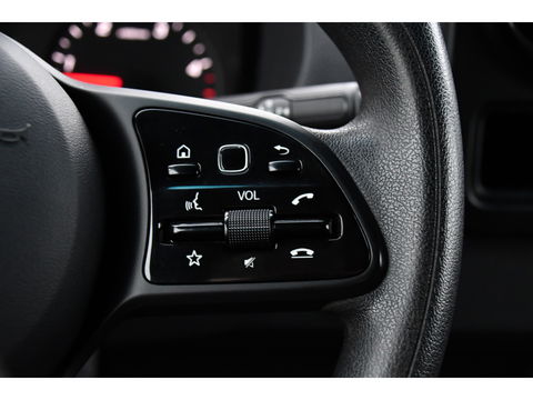 Mercedes-Benz Sprinter 319 V6 3.0 CDI L2H2 DC AMG Edition Camera, Cruise, Carplay, 3500kg Trekhaak, Automaat, Sensoren, mutlimedia, 190pk, Uniek!