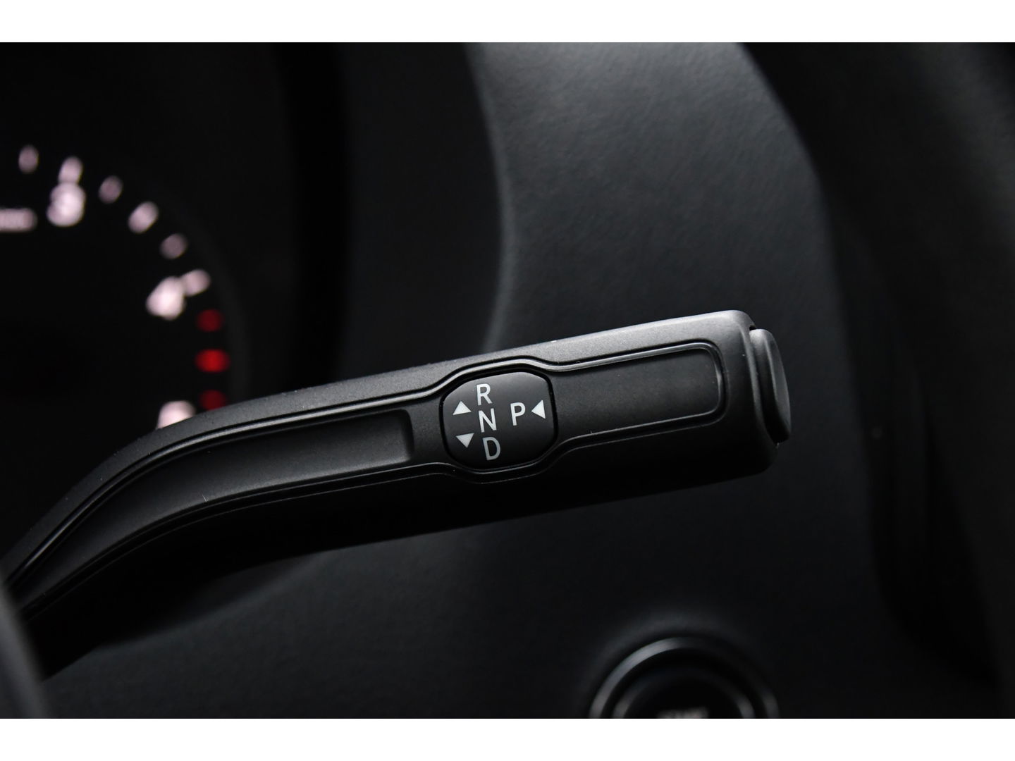 Mercedes-Benz Sprinter 319 V6 3.0 CDI L2H2 DC AMG Edition Camera, Cruise, Carplay, 3500kg Trekhaak, Automaat, Sensoren, mutlimedia, 190pk, Uniek!