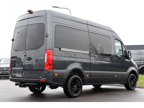Mercedes-Benz Sprinter 319 V6 3.0 CDI L2H2 DC AMG Edition Camera, Cruise, Carplay, 3500kg Trekhaak, Automaat, Sensoren, mutlimedia, 190pk, Uniek!