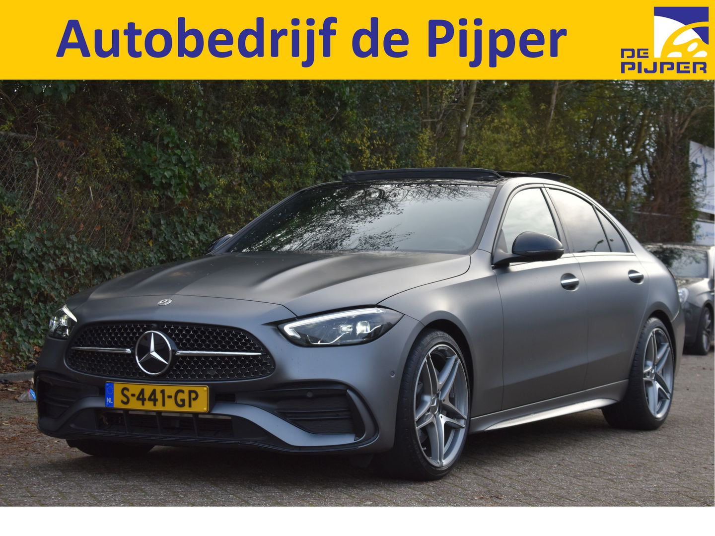 Mercedes-Benz C-Klasse 300 Premium Night AMG Line 259 PK | Uniek | NL-Auto | 1 eigenaar | Matgrijs Magno | Burmester | Pano.dak | Memory | Keyless | Full LED