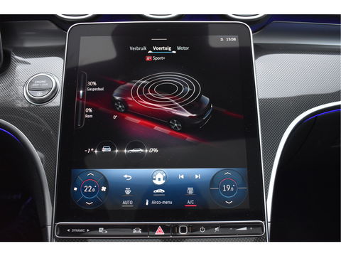 Mercedes-Benz C-Klasse 300 Premium Night AMG Line 259 PK | Uniek | NL-Auto | 1 eigenaar | Matgrijs Magno | Burmester | Pano.dak | Memory | Keyless | Full LED