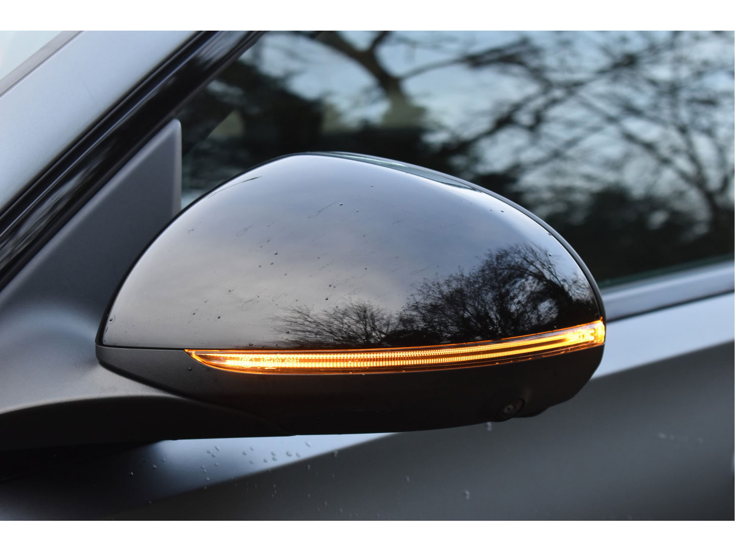 Mercedes-Benz C-Klasse 300 Premium Night AMG Line 259 PK | Uniek | NL-Auto | 1 eigenaar | Matgrijs Magno | Burmester | Pano.dak | Memory | Keyless | Full LED