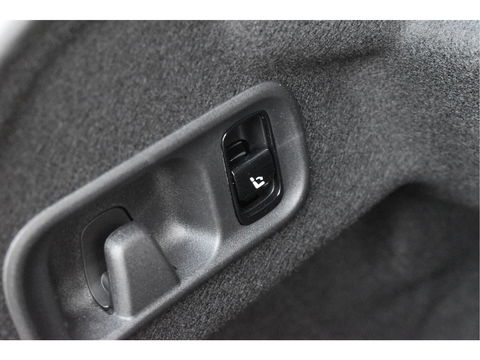 Mercedes-Benz C-Klasse 300 Premium Night AMG Line 259 PK | Uniek | NL-Auto | 1 eigenaar | Matgrijs Magno | Burmester | Pano.dak | Memory | Keyless | Full LED