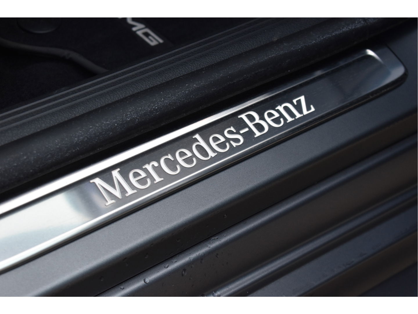 Mercedes-Benz C-Klasse 300 Premium Night AMG Line 259 PK | Uniek | NL-Auto | 1 eigenaar | Matgrijs Magno | Burmester | Pano.dak | Memory | Keyless | Full LED