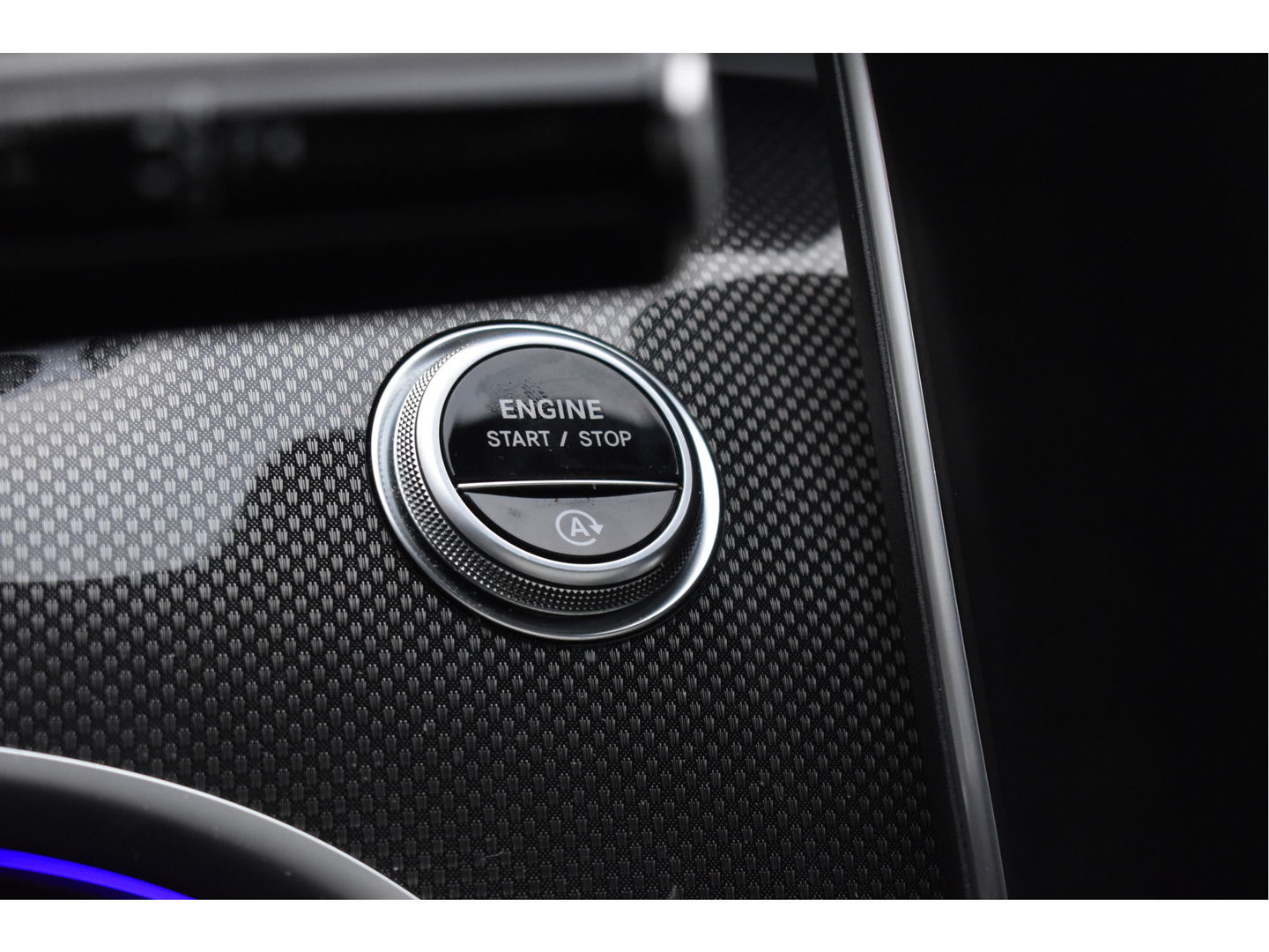 Mercedes-Benz C-Klasse 300 Premium Night AMG Line 259 PK | Uniek | NL-Auto | 1 eigenaar | Matgrijs Magno | Burmester | Pano.dak | Memory | Keyless | Full LED