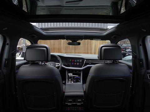 Volkswagen Touareg 3.0 TSi eHybr 462PK 4M R-Line / Highline / 2024 / LED