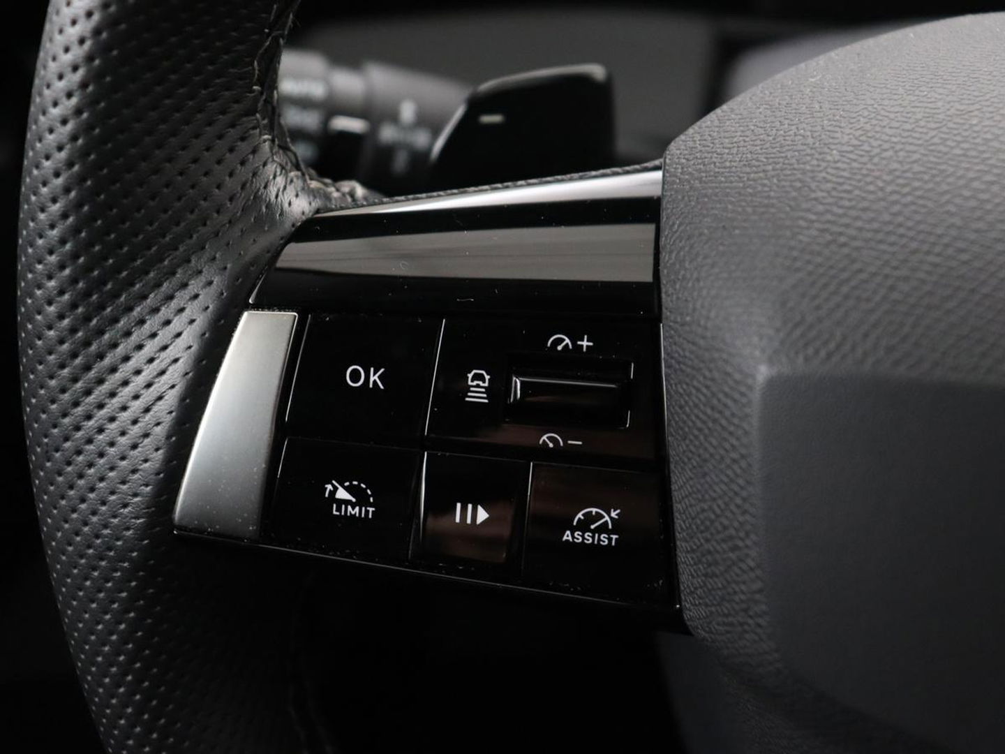 Opel Astra 1.6 Hybrid Edition | Trekhaak | Adaptive cruise | Carplay | Full LED | Parkeerhulp | Digital Cockpit | DAB | Keyless start