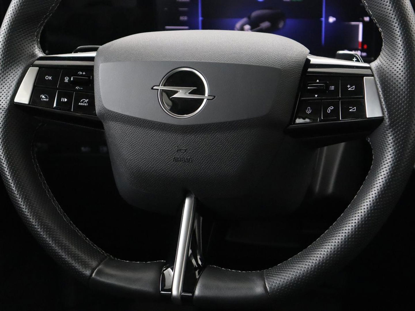 Opel Astra 1.6 Hybrid Edition | Trekhaak | Adaptive cruise | Carplay | Full LED | Parkeerhulp | Digital Cockpit | DAB | Keyless start