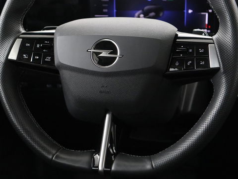 Opel Astra 1.6 Hybrid Edition | Trekhaak | Adaptive cruise | Carplay | Full LED | Parkeerhulp | Digital Cockpit | DAB | Keyless start