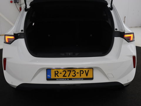Opel Astra 1.6 Hybrid Edition | Trekhaak | Adaptive cruise | Carplay | Full LED | Parkeerhulp | Digital Cockpit | DAB | Keyless start