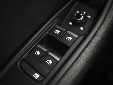 Audi A5 2.0 TFSI S Line | Stoelverwarming | Bang & Olufsen Sound | Sportstoelen | Full LED | Navigatie | Climate control | Cruise control | Half leder | Climate control | Bluetooth | Parkeerhulp