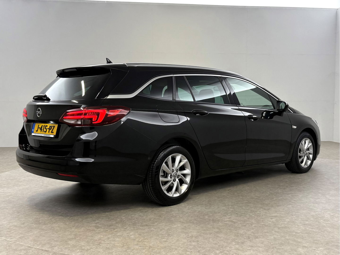 Opel Astra Sports Tourer 1.4 Elegance | Pano | Camera | Carplay | Memory | Massage | Stoel/Stuur verw. | Keyless | Adap. Cruise | NAP