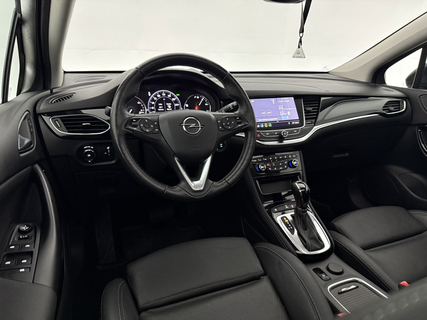 Opel Astra Sports Tourer 1.4 Elegance | Pano | Camera | Carplay | Memory | Massage | Stoel/Stuur verw. | Keyless | Adap. Cruise | NAP