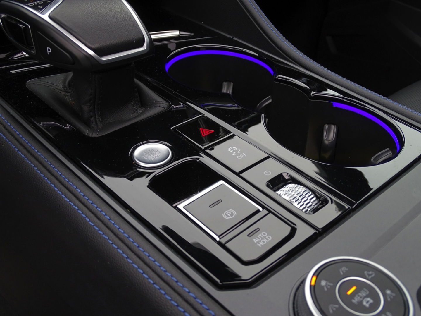 Volkswagen Touareg 3.0 TSi eHybr 462PK 4M R-Line / Highline / 2024 / LED