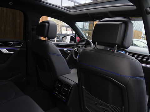 Volkswagen Touareg 3.0 TSi eHybr 462PK 4M R-Line / Highline / 2024 / LED