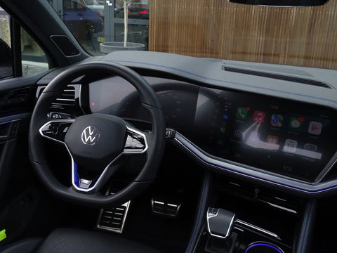 Volkswagen Touareg 3.0 TSi eHybr 462PK 4M R-Line / Highline / 2024 / LED
