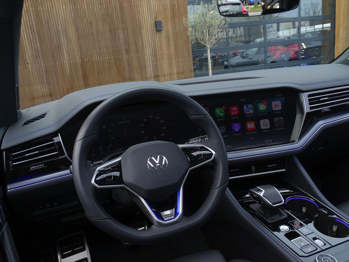 Volkswagen Touareg 3.0 TSi eHybr 462PK 4M R-Line / Highline / 2024 / LED