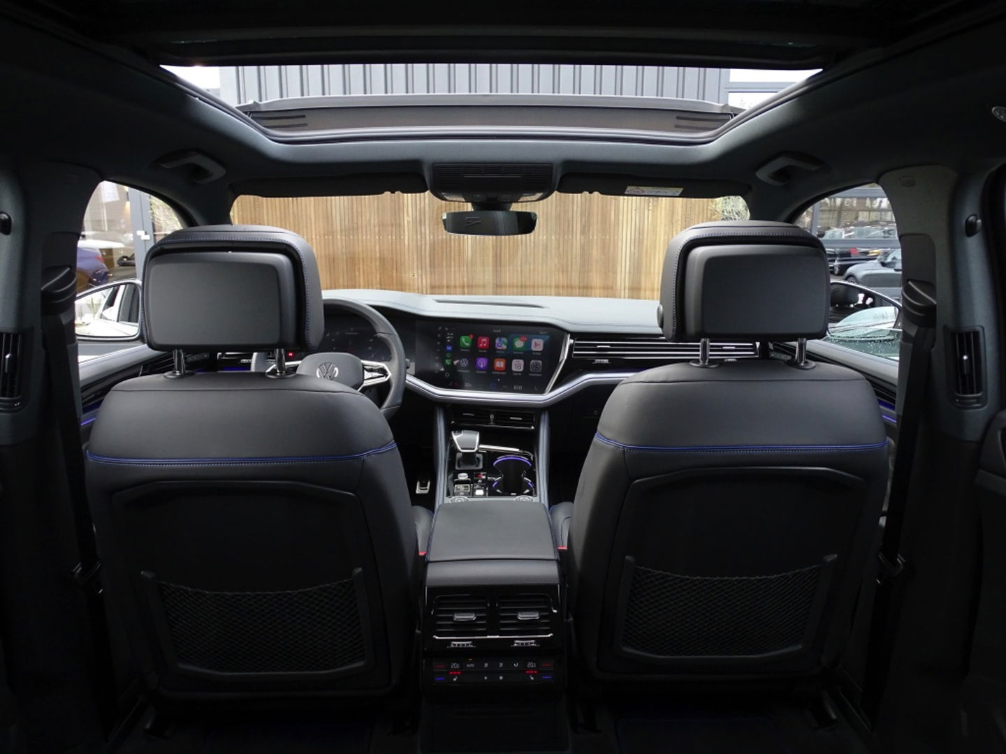 Volkswagen Touareg 3.0 TSi eHybr 462PK 4M R-Line / Highline / 2024 / LED