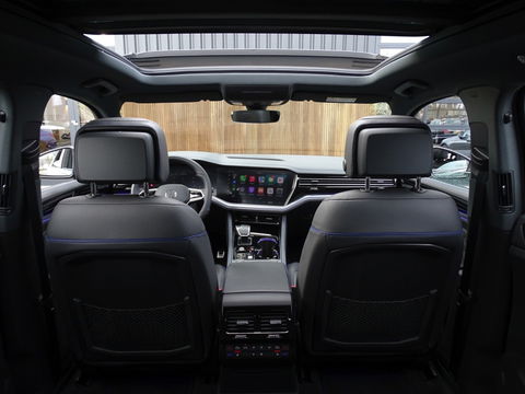 Volkswagen Touareg 3.0 TSi eHybr 462PK 4M R-Line / Highline / 2024 / LED