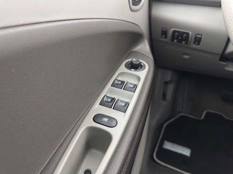 Renault ZOE R90 Bose 41 kWh (Inclusive-Battery) [ 3-Fase ] {SOH-85%} Aut.*LUXURY-LEATHER | BOSE-AUDIO | NAVI-FULLMAP | FULL-LED | DIGI-COCKPIT | CRUISE | ECC | PDC | PRIVACY-GLASS | HEATED-COMFORTSEATS | 16"ALU*