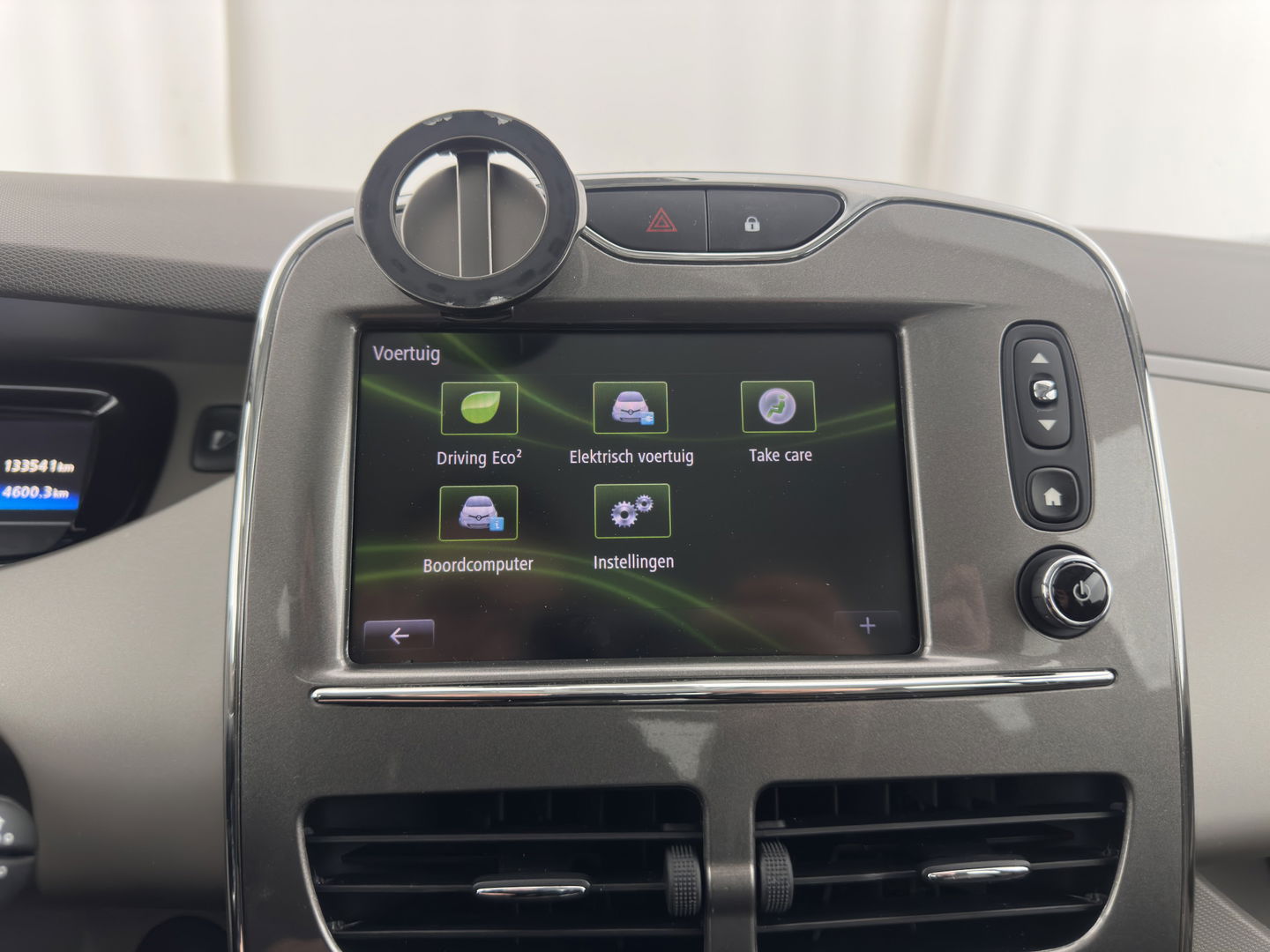Renault ZOE R90 Bose 41 kWh (Inclusive-Battery) [ 3-Fase ] {SOH-85%} Aut.*LUXURY-LEATHER | BOSE-AUDIO | NAVI-FULLMAP | FULL-LED | DIGI-COCKPIT | CRUISE | ECC | PDC | PRIVACY-GLASS | HEATED-COMFORTSEATS | 16"ALU*