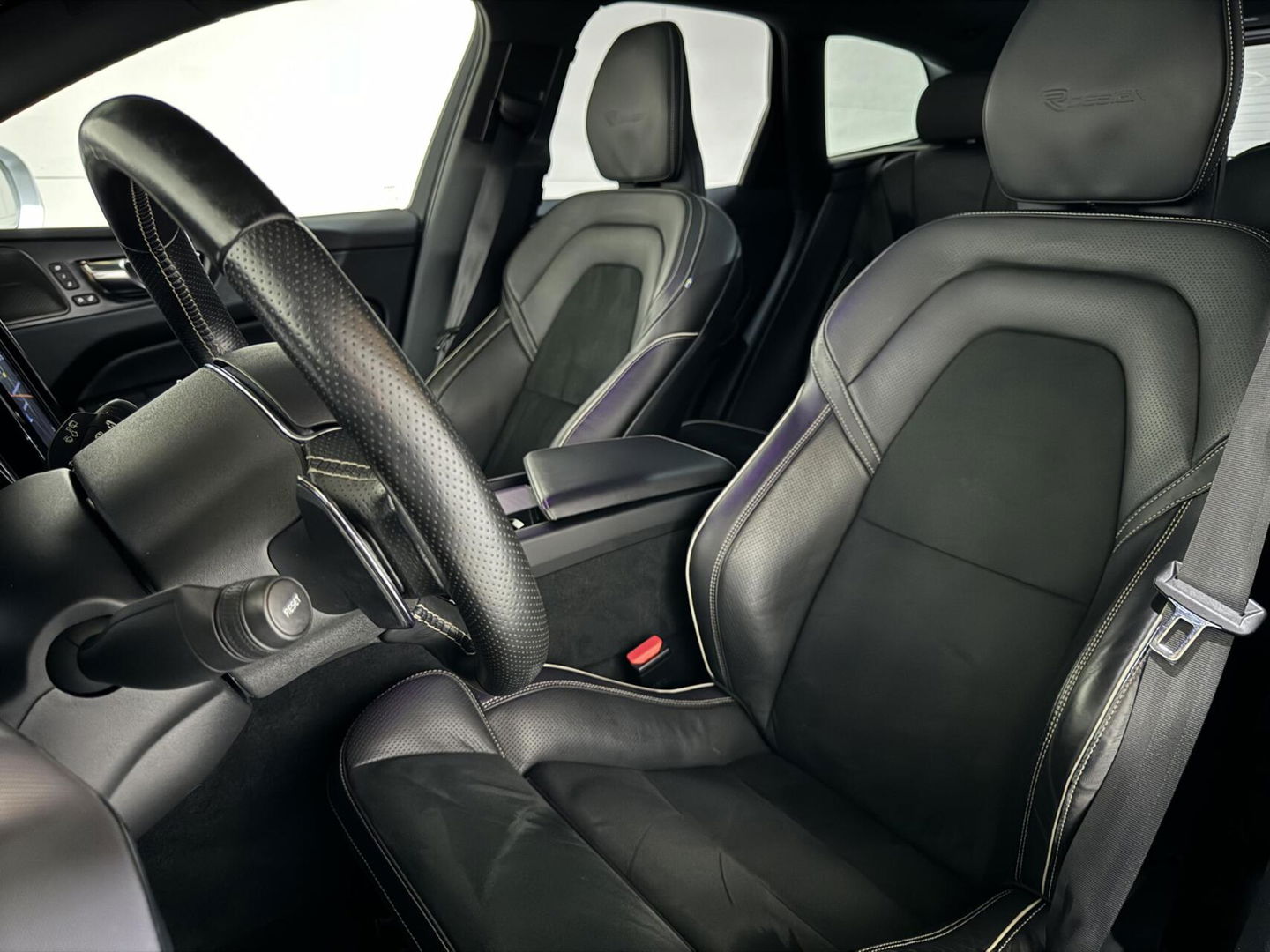 Volvo XC60 2.0 T8 Twin Engine AWD R-Design Luchtv. Pano H/K HUD 360°