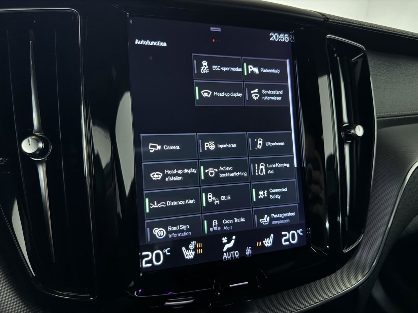 Volvo XC60 2.0 T8 Twin Engine AWD R-Design Luchtv. Pano H/K HUD 360°