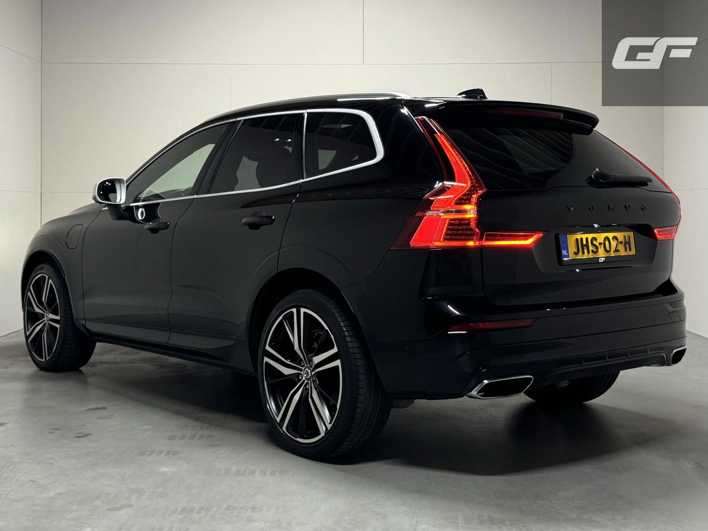 Volvo XC60 2.0 T8 Twin Engine AWD R-Design Luchtv. Pano H/K HUD 360°