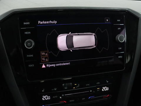 Volkswagen Passat 1.4 TSI PHEV GTE | Stoelverwarming | Adaptive cruise | Carplay | Navigatie | 18'' | Matrix LED | Parkeerhulp | Bluetooth | Plug In