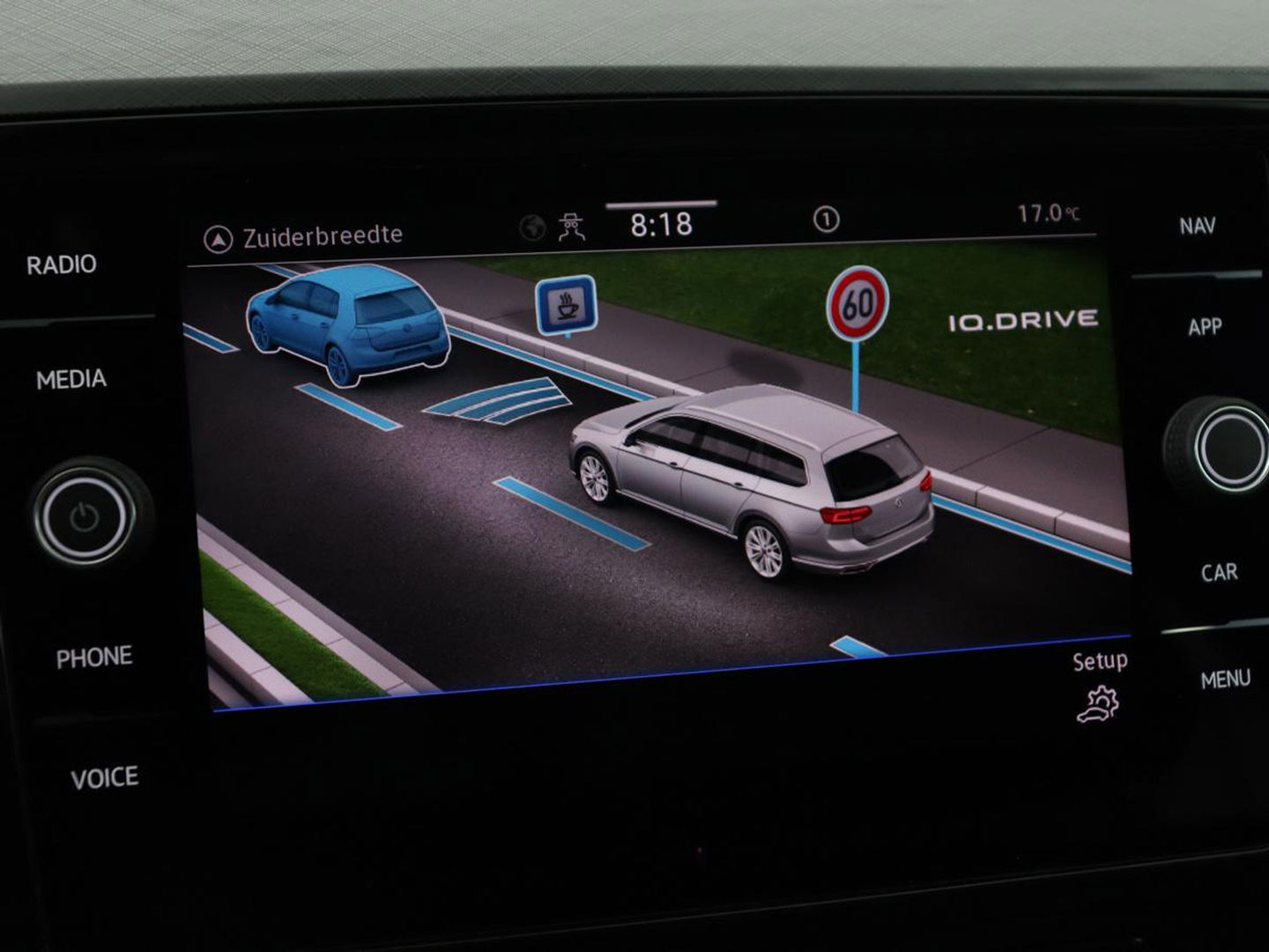 Volkswagen Passat 1.4 TSI PHEV GTE | Stoelverwarming | Adaptive cruise | Carplay | Navigatie | 18'' | Matrix LED | Parkeerhulp | Bluetooth | Plug In