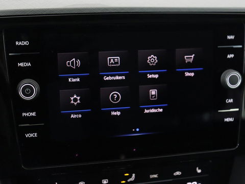 Volkswagen Passat 1.4 TSI PHEV GTE | Stoelverwarming | Adaptive cruise | Carplay | Navigatie | 18'' | Matrix LED | Parkeerhulp | Bluetooth | Plug In