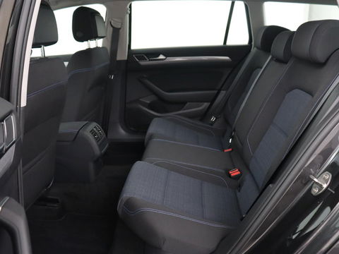 Volkswagen Passat 1.4 TSI PHEV GTE | Stoelverwarming | Adaptive cruise | Carplay | Navigatie | 18'' | Matrix LED | Parkeerhulp | Bluetooth | Plug In