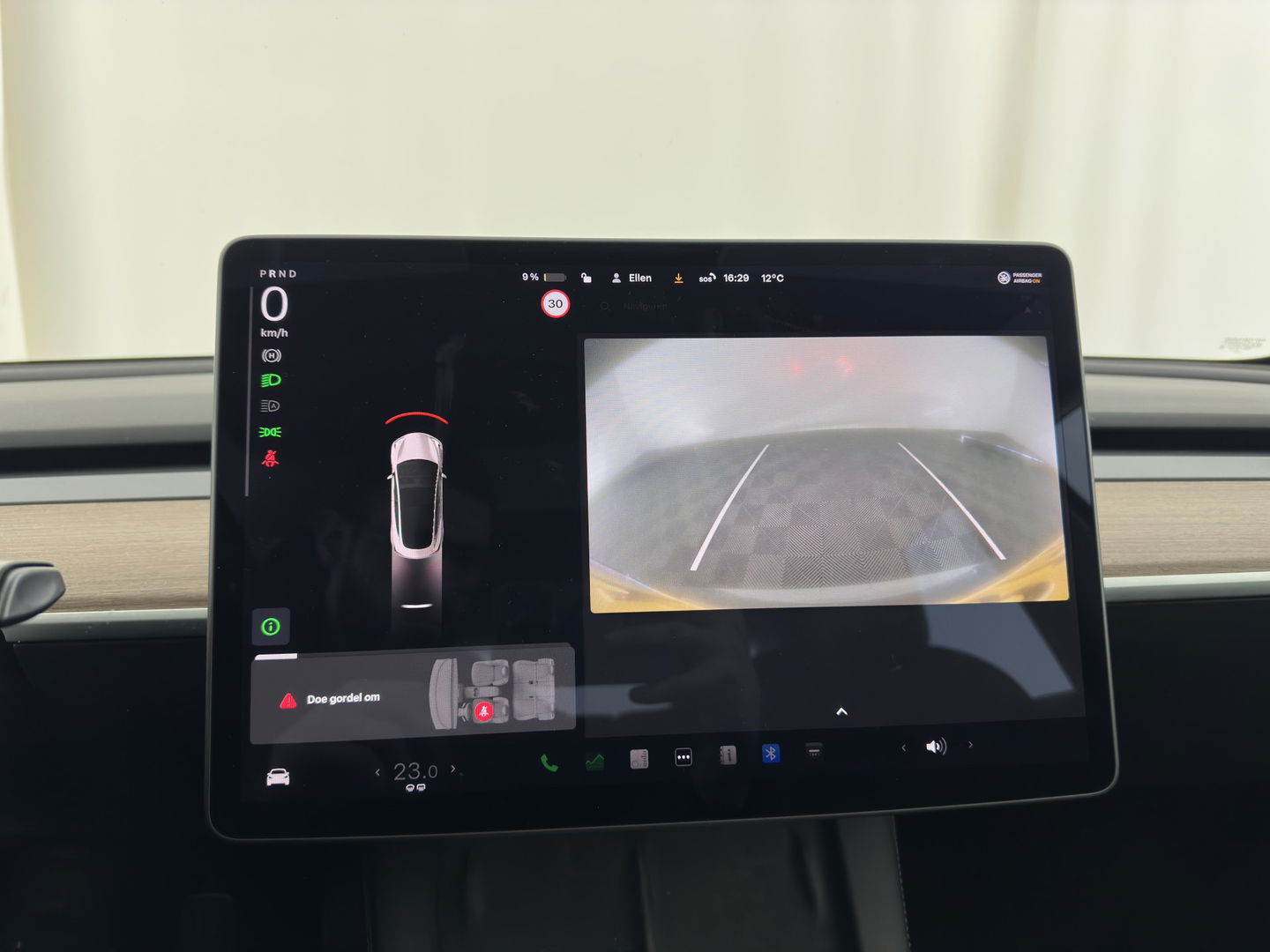 Tesla Model 3 Standard RWD Plus 60 kWh [ 3-Fase ] (INCL-BTW) Aut. *PANO | AUTO-PILOT | LEATHER | KEYLESS | FULL-LED | MEMORY-PACK | TOP-VIEW | DAB | CARPLAY | DIGI-COCKPIT | LANE-ASSIST | COMFORT-SEATS | 18"ALU*