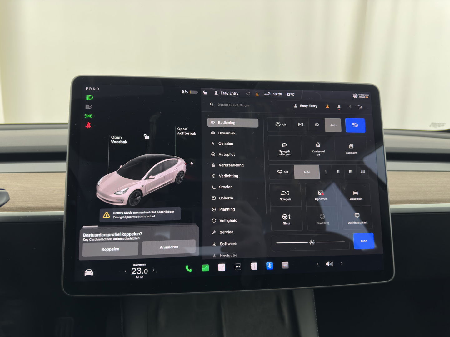 Tesla Model 3 Standard RWD Plus 60 kWh [ 3-Fase ] (INCL-BTW) Aut. *PANO | AUTO-PILOT | LEATHER | KEYLESS | FULL-LED | MEMORY-PACK | TOP-VIEW | DAB | CARPLAY | DIGI-COCKPIT | LANE-ASSIST | COMFORT-SEATS | 18"ALU*