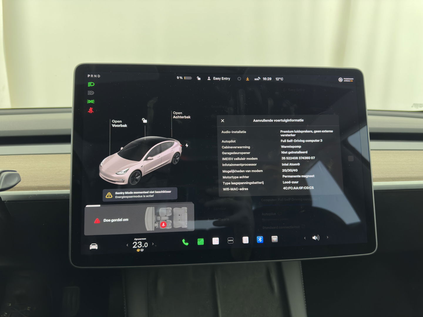 Tesla Model 3 Standard RWD Plus 60 kWh [ 3-Fase ] (INCL-BTW) Aut. *PANO | AUTO-PILOT | LEATHER | KEYLESS | FULL-LED | MEMORY-PACK | TOP-VIEW | DAB | CARPLAY | DIGI-COCKPIT | LANE-ASSIST | COMFORT-SEATS | 18"ALU*