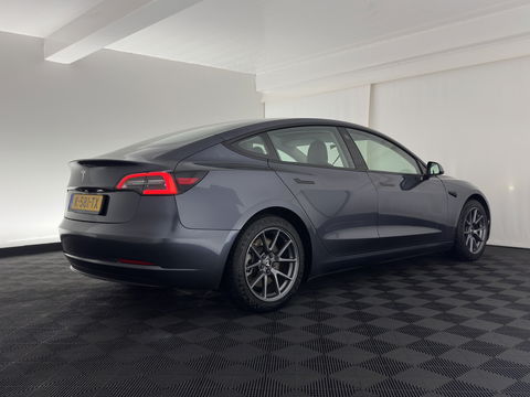 Tesla Model 3 Standard RWD Plus 60 kWh [ 3-Fase ] (INCL-BTW) Aut. *PANO | AUTO-PILOT | LEATHER | KEYLESS | FULL-LED | MEMORY-PACK | TOP-VIEW | DAB | CARPLAY | DIGI-COCKPIT | LANE-ASSIST | COMFORT-SEATS | 18"ALU*